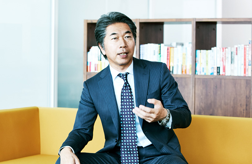 創業からこれまでに創り上げてきた形、また、エクスモーションが新たに目指す形をお話しします。また、エクスモーションの社風を現場で活躍する社員に質問してみました。