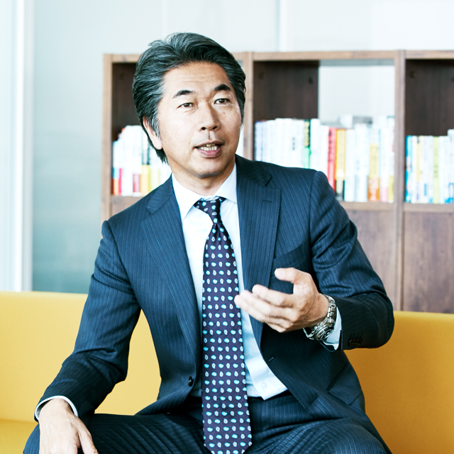 創業からこれまでに創り上げてきた形、また、エクスモーションが新たに目指す形をお話しします。また、エクスモーションの社風を現場で活躍する社員に質問してみました。