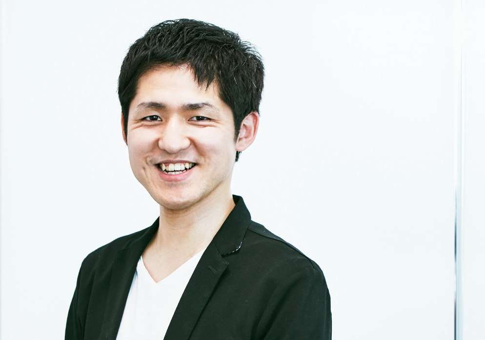 エクスモーションのお客様のお声をご紹介します。エクスモーションはお客様との関係構築を大切にしています。私たちが支援してきたお客様から寄せられたメッセージと、担当社員がその当時を振り返り語ってもらいました。
